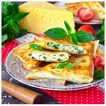 Как приготовить хачапури с творогом и сыром на сковороде