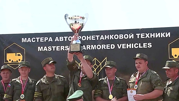 В Нахабино наградили лучших военнослужащих-водителей