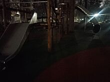 Власти Ижевска объяснили причину отсутствия освещения на детской площадке в Берёзовой роще