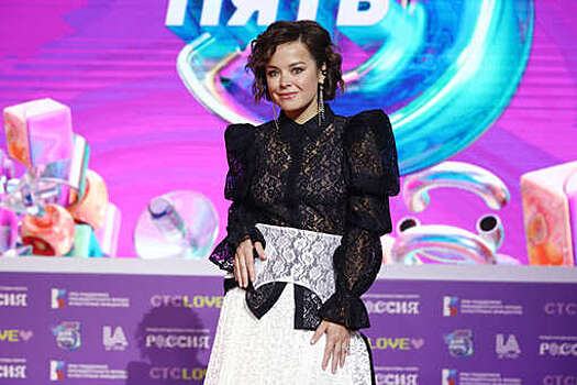 Комикесса Медведева призналась, что получала 10 тыс. рублей за Comedy Woman