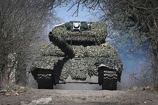 УВЗ заявил о серийном оснащении танков системами РЭБ