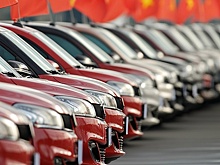 Тарифная война США отбирает у автогигантов миллиарды долларов: глобальный шок и необходимость в локализации производств