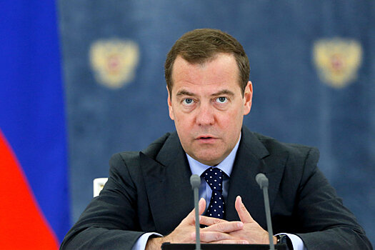 Медведев: Всероссийская диспансеризация должна улучшить демографию