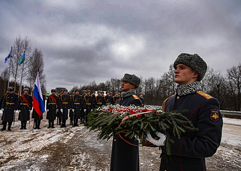 В Ленинградской области представители командования ВДВ приняли участие в открытии памятника Шлиссельбургскому десанту