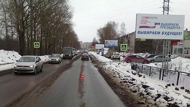 «Лада Калина» протаранила иномарку в Вологде