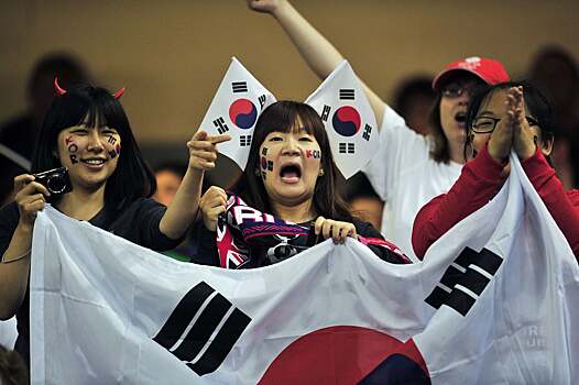 Южная Корея хочет впервые в истории отправить болельщиков на матч с КНДР в Пхеньяне