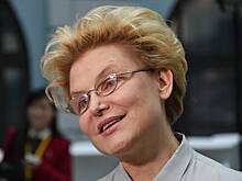 Малышева предложила гостье «Жить здорово!» помыть полы у нее дома