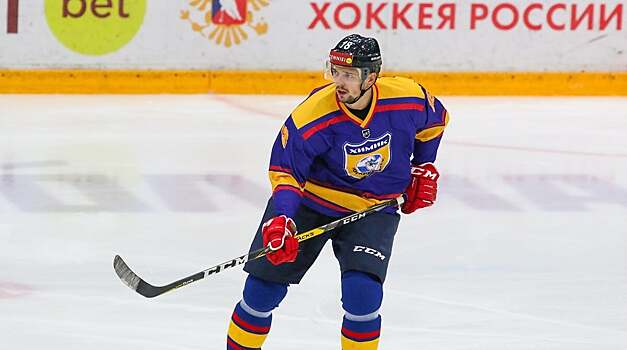 «Спартак» подписал новый контракт с защитником Гришиным