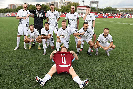 Гол блогера Парадеева помог "Амкалу" одержать победу в матче КР над "Квантом"