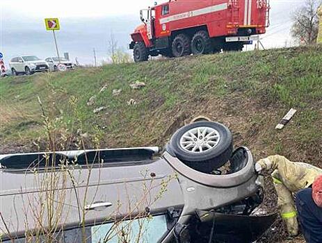 В Богатовском районе четверо пострадали в перевернувшемся Mitsubishi