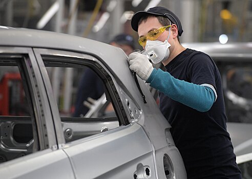 ИВЛ на колесах: автопроизводители наехали на коронавирус