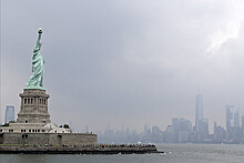 В Нью-Йорке установили мини-копию статуи Свободы