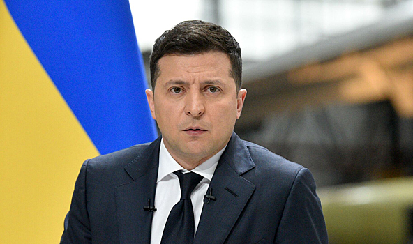 Зеленский уволил пятерых послов в шести странах