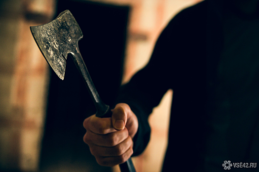 Обида на соседа подтолкнула жителя Югры порубить топором его квадроцикл