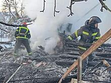 На пепелище сгоревшего дома обнаружен труп