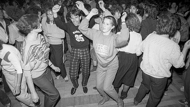 Драки и милиция: как проходили советские дискотеки