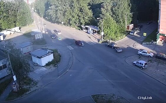 В Петрозаводске на пешеходном переходе насмерть сбили человека
