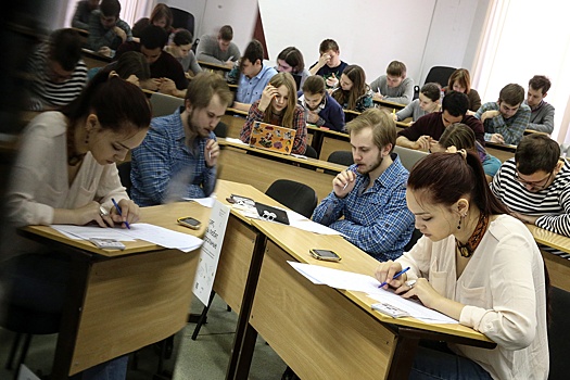 Искусственный интеллект и суперсервисы: какие изменения ждут высшее образование