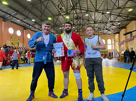 Свердловский спортсмен стал чемпионом России по самбо