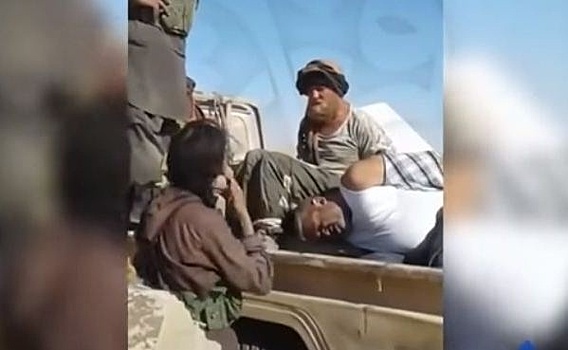 Опубликовано видео первых минут плена россиян, захваченных боевиками ИГ