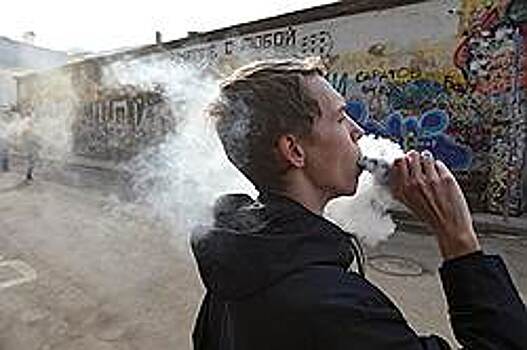 В Ленобласти запретили продажу электронных сигарет несовершеннолетним