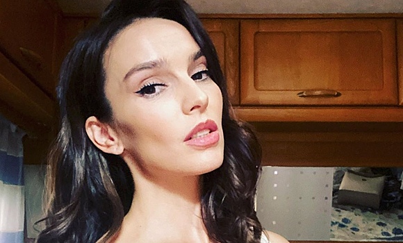 Звезда «Кармелиты» Юлия Зимина показала редкие фото с 5-летней красавицей-дочкой