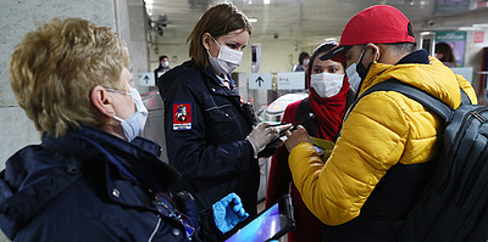 Москва усилит контроль за ношением масок. Главное о коронавирусе за 27 сентября