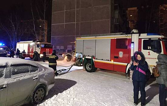 Пользователей соцсетей ужаснули смерти при пожаре в Екатеринбурге