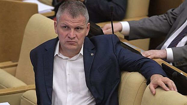Депутат призвал усилить контроль при изменении срока перерегистрации оружия