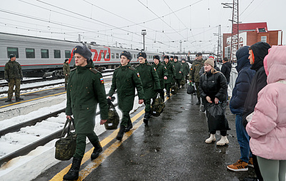 В России началась отправка призывников-срочников к местам прохождения службы