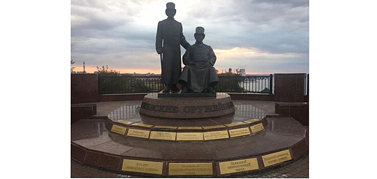 Фотофакт: памятник Оружейникам отремонтировали в Ижевске