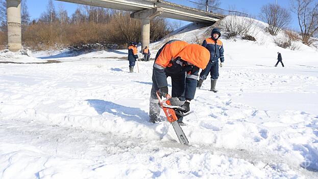 В середине марта в Вологде начнутся ледорезные работы и чернение льда