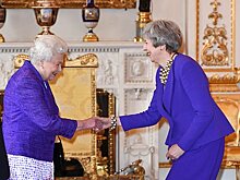 Тереза Мэй рассказала о работе премьером при Елизавете II