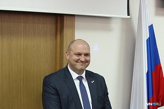 Подозреваемый в подделке диплома депутат решил покинуть нижегородскую думу