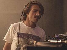 США отозвали запрос об экстрадиции из ФРГ российского музыканта Дениса Казначеева