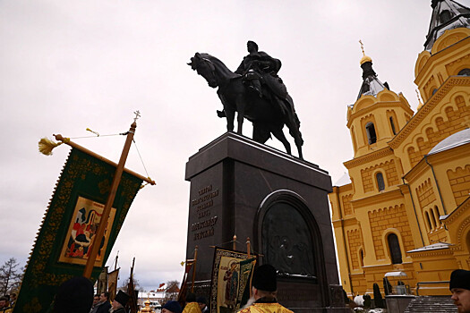 Состоялось освящение памятника Александру Невскому на Стрелке