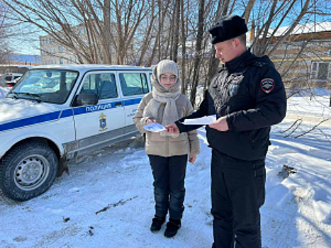 Полицейские в Самарской области в рамках проводимого оперативно-профилактического мероприятия «Безнадзорные дети» организовали ряд встреч с молодыми людьми