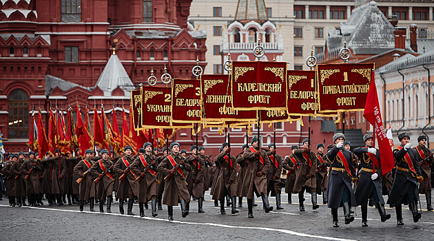 Торжественный марш победителей