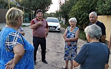 Жителям Старой Станицы депутат пообещал заасфальтировать улицу