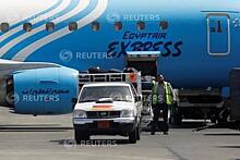Останки жертв крушения самолета EgyptAir доставили в Каир