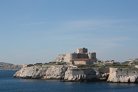 5 известных замков, которые использовали как тюрьмы