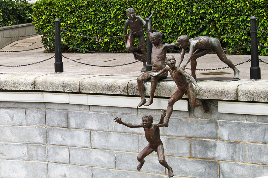 Скульптура "Первое поколение", Сингапур, Азия