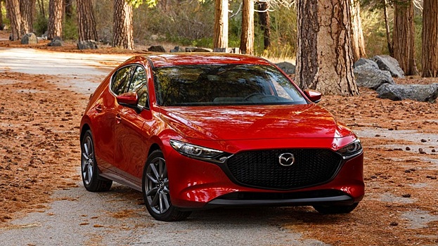 Названы российские цены на Mazda3 нового поколения