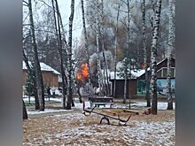 Склад загорелся на площади 800 "квадратов" в Мытищах