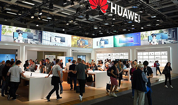 СМИ: японские власти запретят Huawei и ZTE получать правительственные контракты
