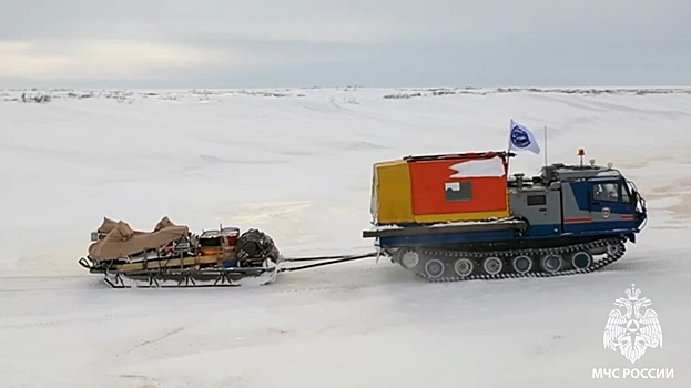 Участники арктической экспедиции МЧС доехали до поселка Каратайка. ВИДЕО