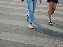 Тёмный Mercedes насмерть сбил женщину на «зебре» и уехал