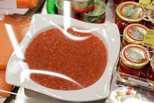 Эксперты Роскачества объяснили, как выбрать красную икру для новогоднего стола