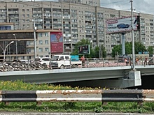 В Новосибирске обновят тротуар и дорогу на путепроводе через Ипподромскую магистраль