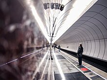 Московские власти напомнили о запрете кататься на самокатах в метро